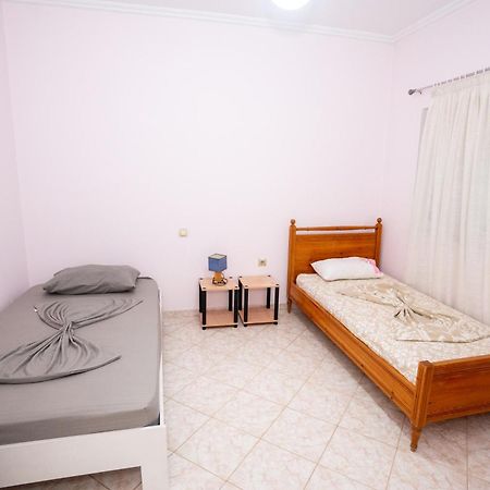 Connie'S Apartments Saranda Dış mekan fotoğraf
